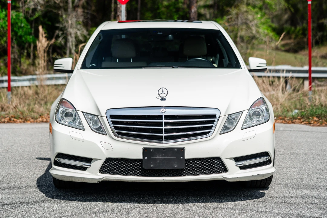 2012 Mercedes-Benz W212 E-Class - Image 2 of 31