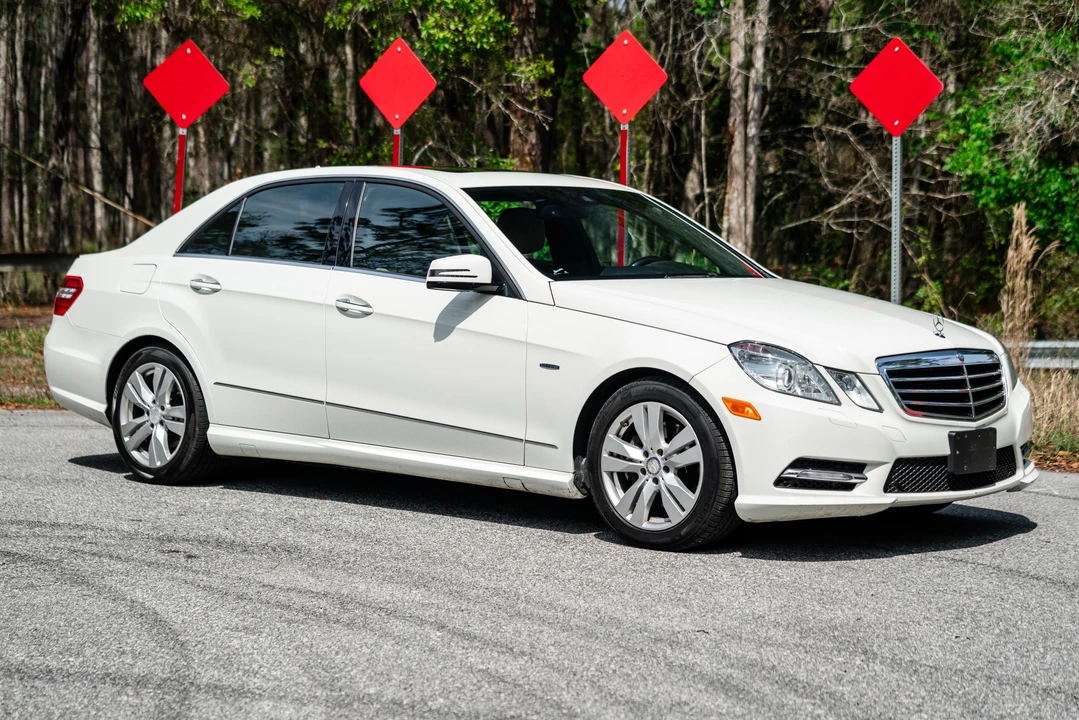 2012 Mercedes-Benz W212 E-Class - Image 25 of 31