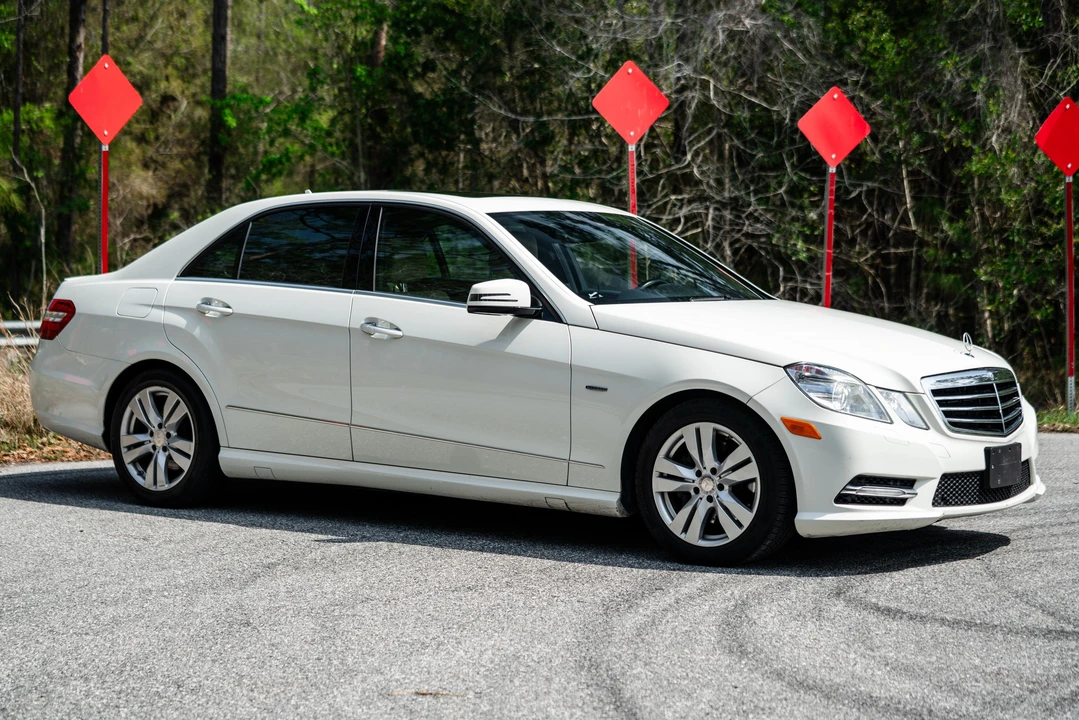 2012 Mercedes-Benz W212 E-Class - Image 24 of 31