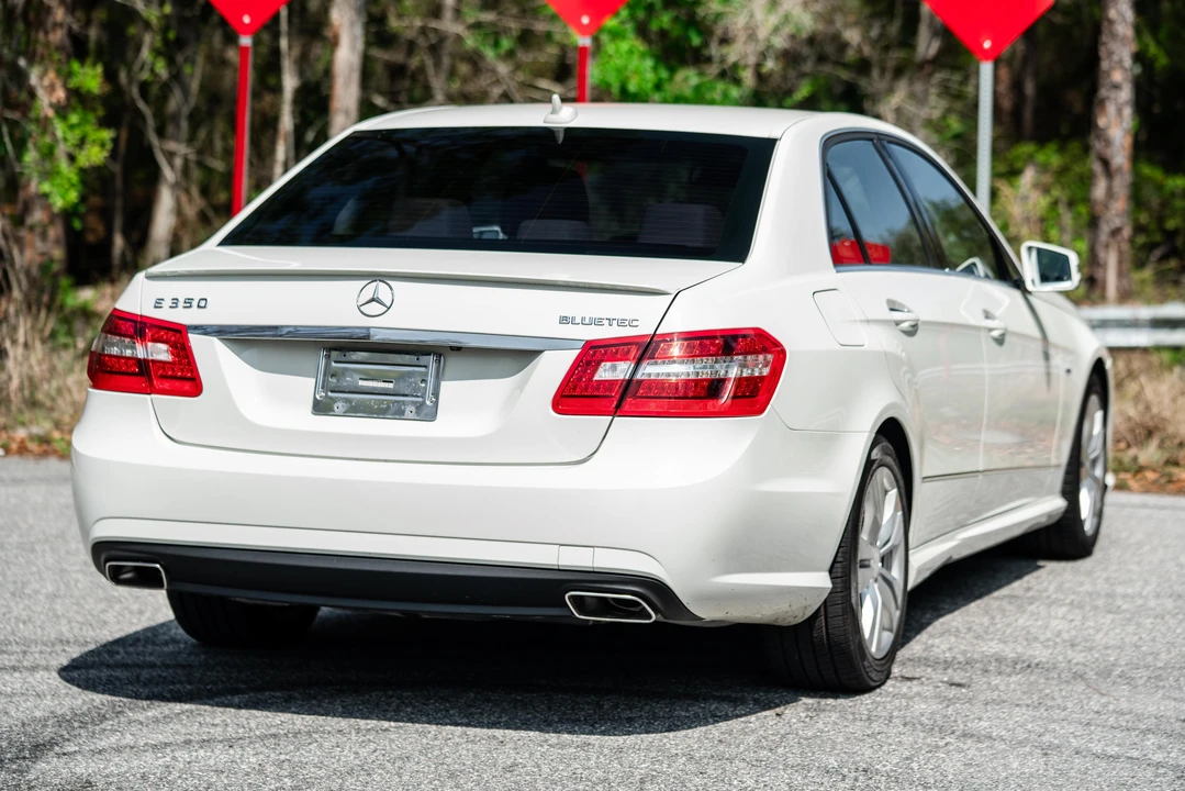 2012 Mercedes-Benz W212 E-Class - Image 17 of 31