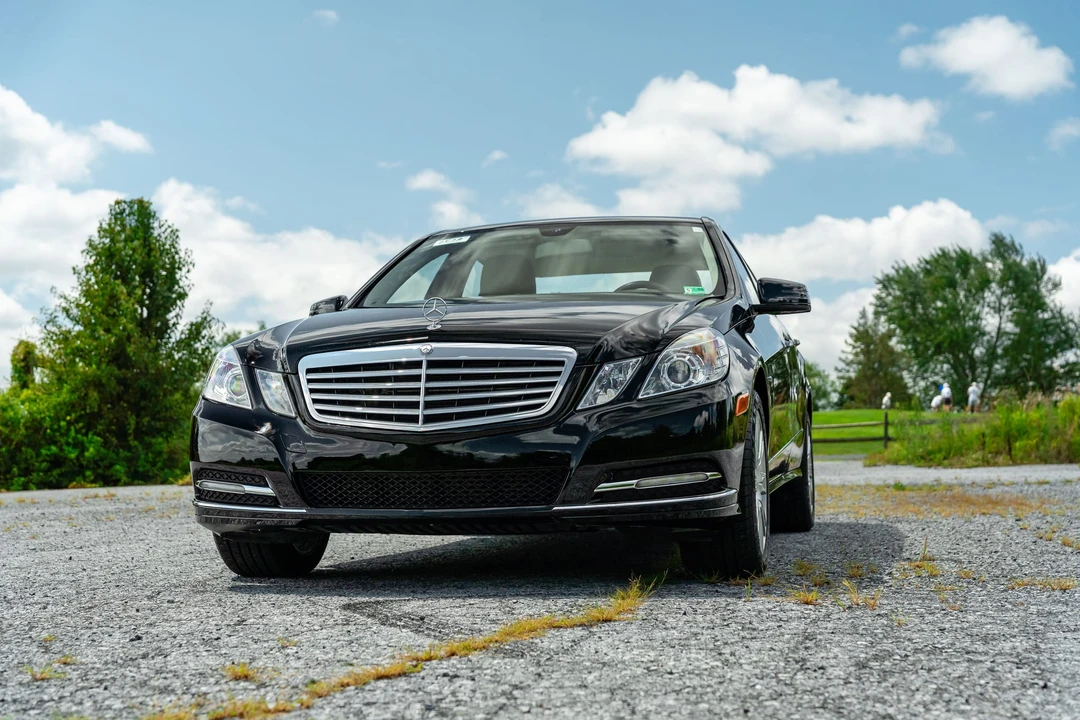 2012 Mercedes-Benz W212 E-Class - Image 2 of 31
