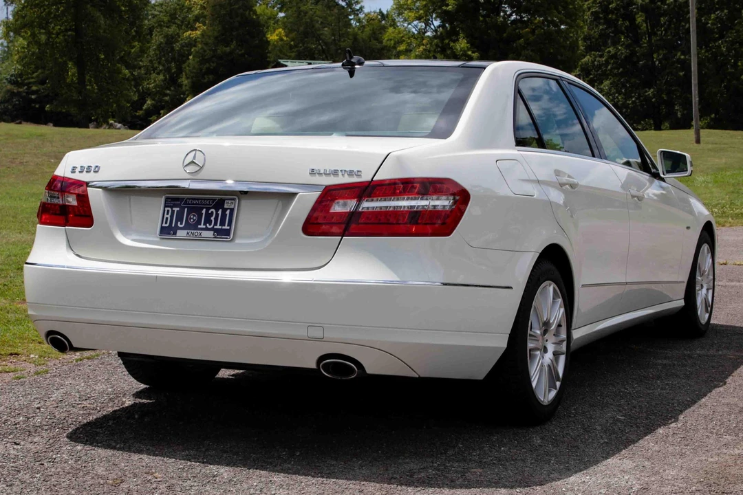 2012 Mercedes-Benz W212 E-Class - Image 4 of 31