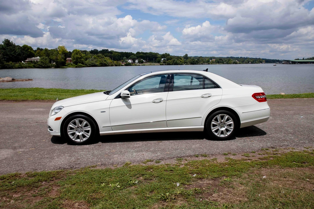 2012 Mercedes-Benz W212 E-Class - Image 11 of 31