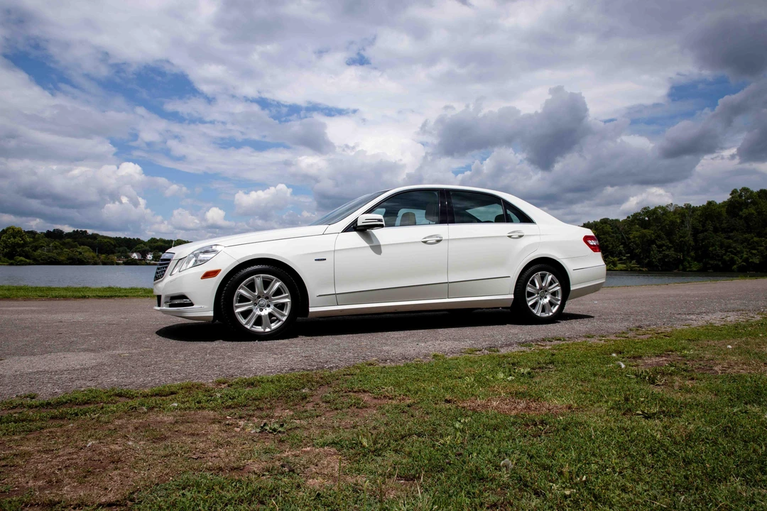 2012 Mercedes-Benz W212 E-Class - Image 10 of 31