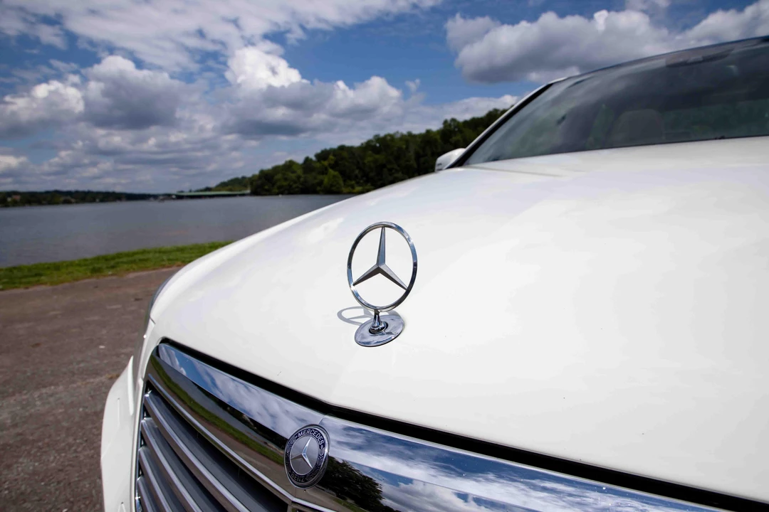 2012 Mercedes-Benz W212 E-Class - Image 24 of 31