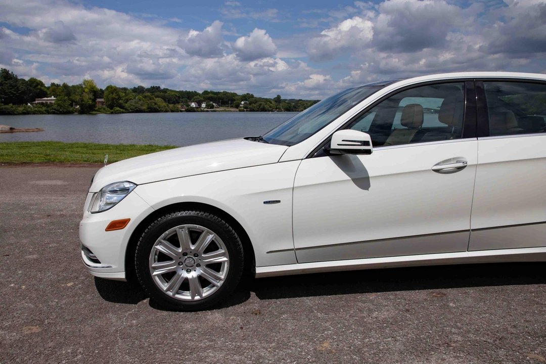 2012 Mercedes-Benz W212 E-Class - Image 27 of 31