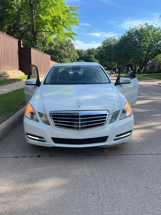 2012 Mercedes-Benz W212 E-Class - Image 2 of 22