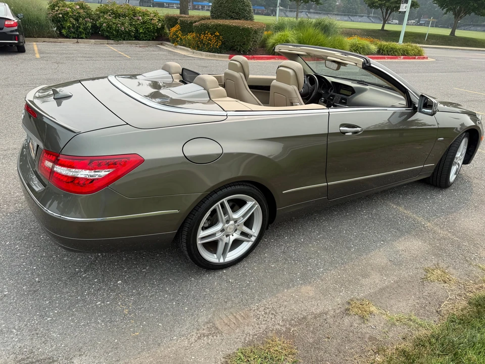 2012 Mercedes-Benz C207/A207 E-Class Coupe & Convertible - Image 10 of 31