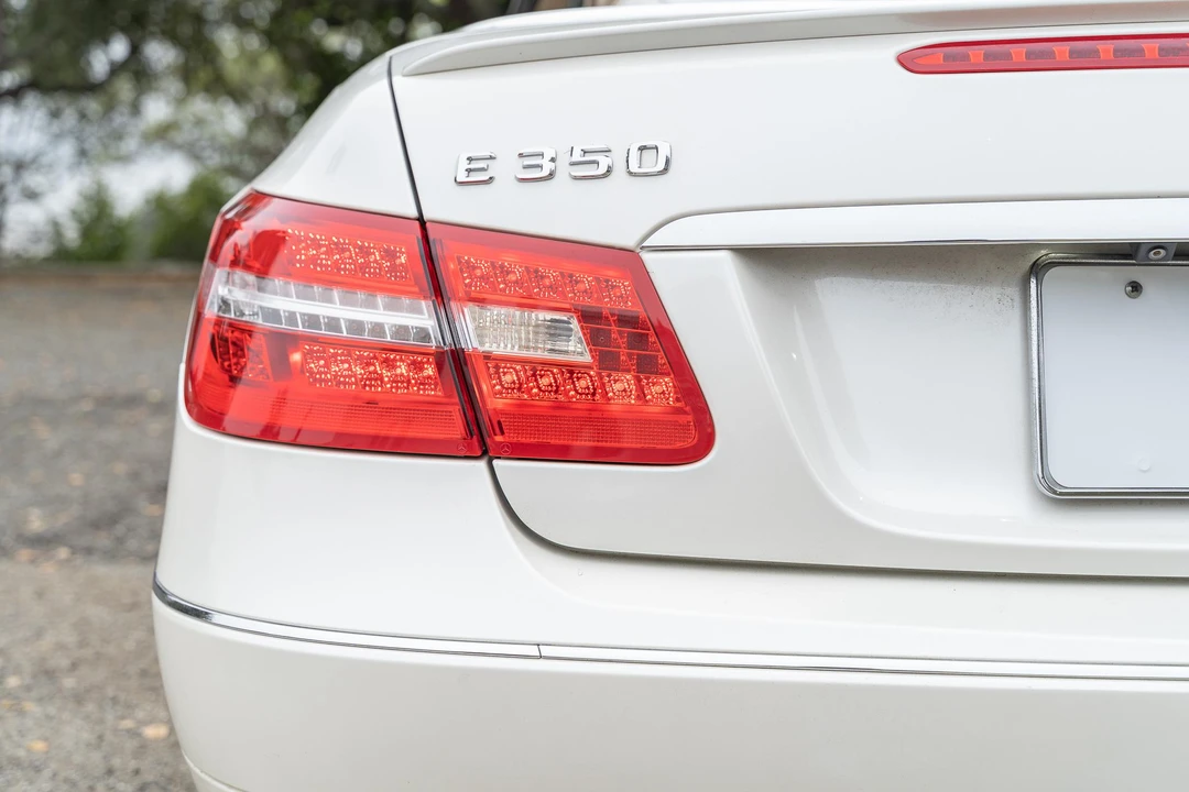 2012 Mercedes-Benz C207/A207 E-Class Coupe & Convertible - Image 26 of 28