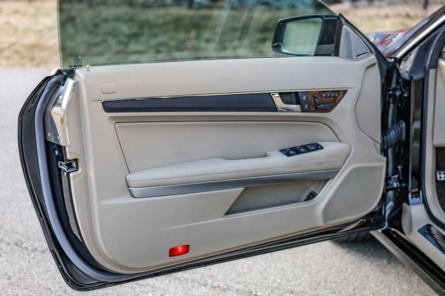 2012 Mercedes-Benz C207/A207 E-Class Coupe & Convertible - Image 29 of 31