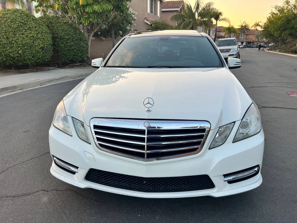2012 Mercedes-Benz W212 E-Class - Image 2 of 24