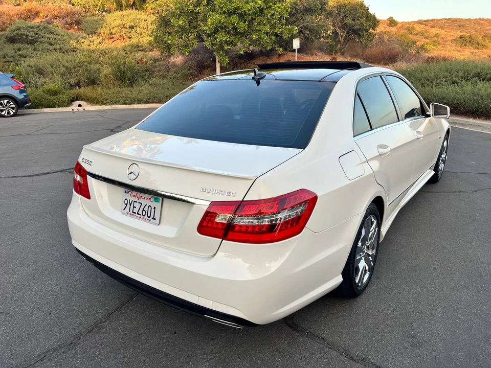 2012 Mercedes-Benz W212 E-Class - Image 4 of 24