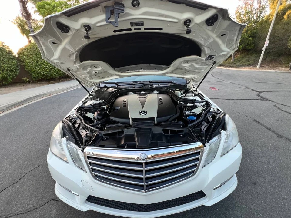 2012 Mercedes-Benz W212 E-Class - Image 17 of 24