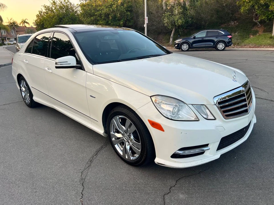 2012 Mercedes-Benz W212 E-Class - Image 3 of 24