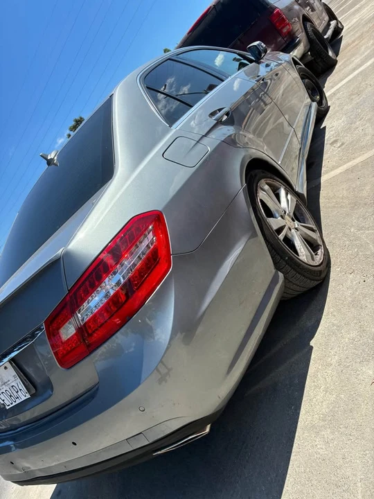 2012 Mercedes-Benz W212 E-Class - Image 2 of 9