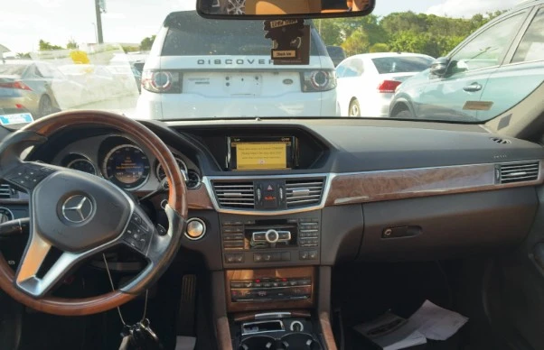 2012 Mercedes-Benz W212 E-Class - Image 7 of 9