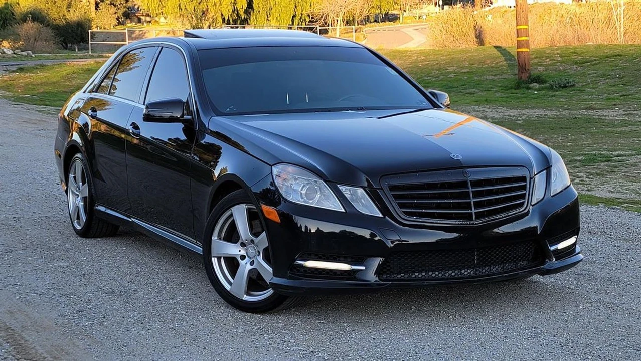 2012 Mercedes-Benz W212 E-Class - Image 4 of 12