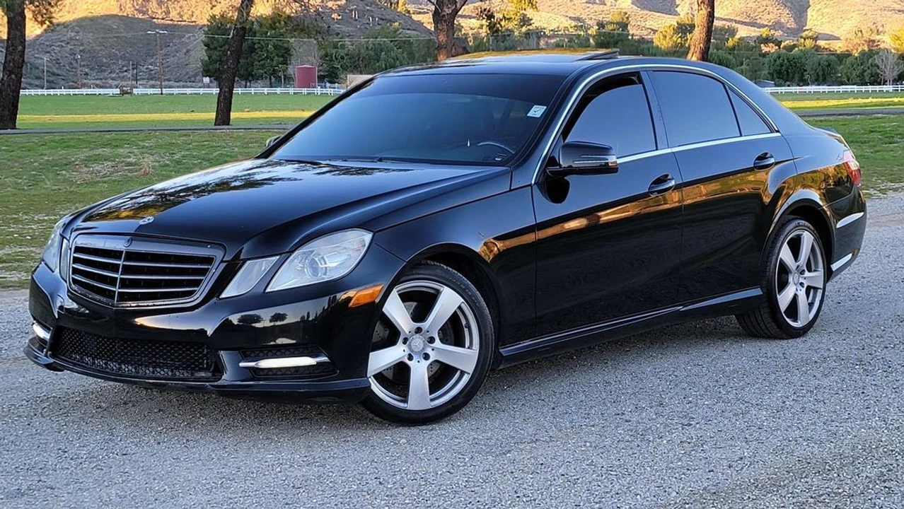 2012 Mercedes-Benz W212 E-Class - Image 2 of 12