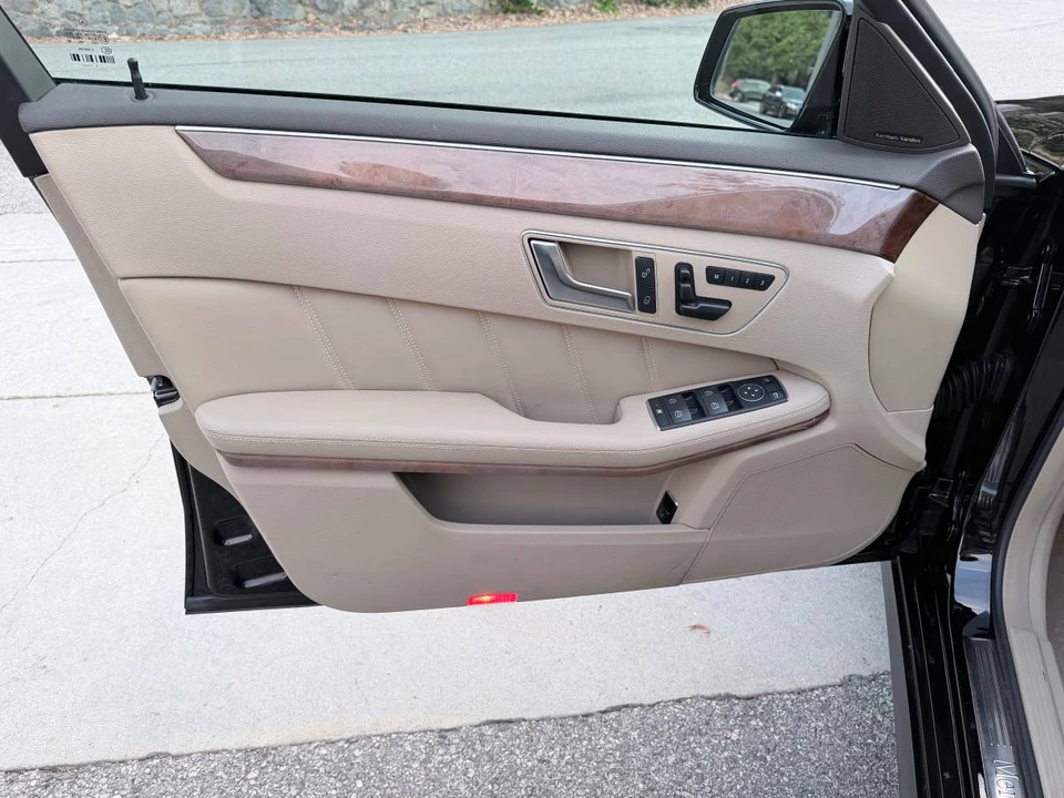 2012 Mercedes-Benz W212 E-Class - Image 9 of 23