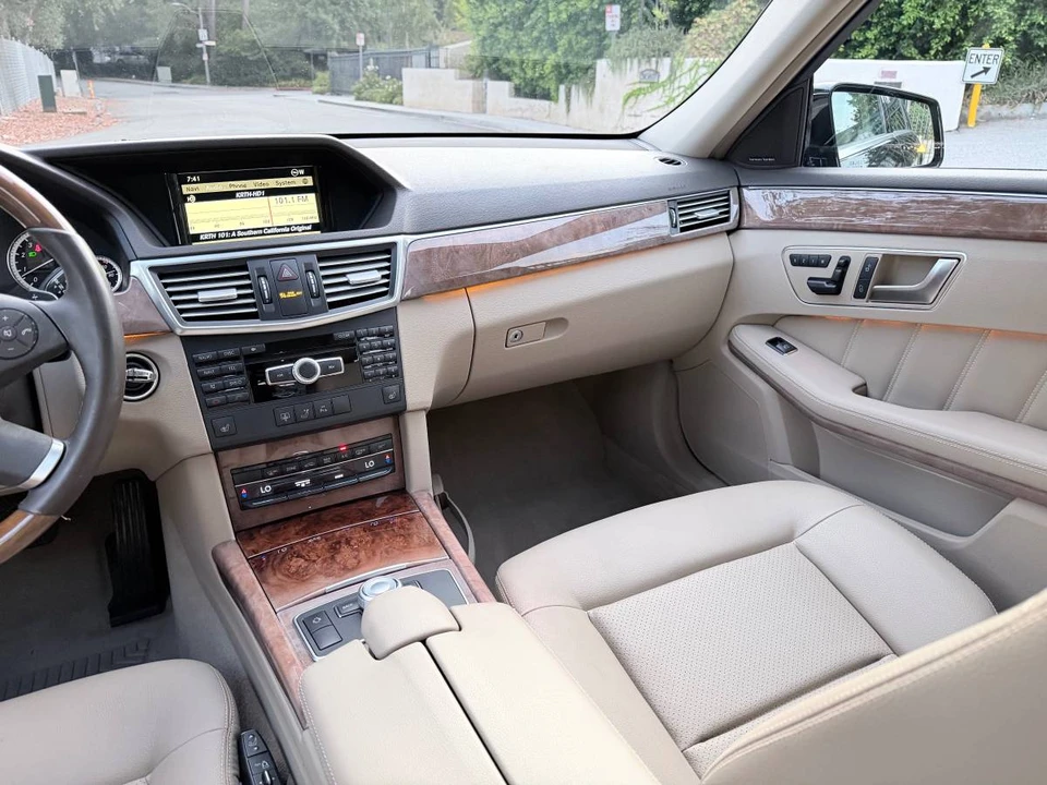2012 Mercedes-Benz W212 E-Class - Image 14 of 23