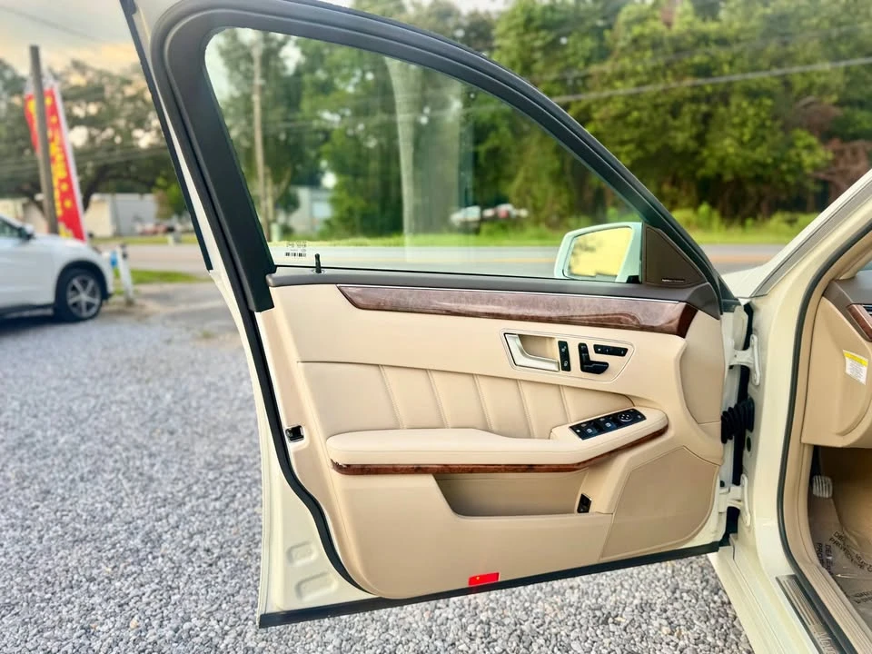 2012 Mercedes-Benz W212 E-Class - Image 8 of 19