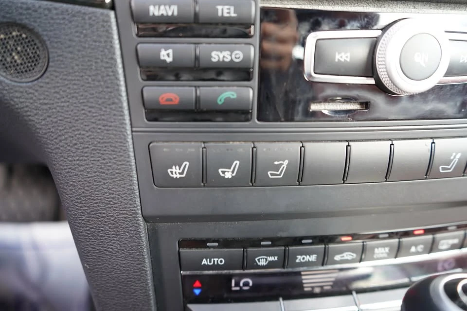 2012 Mercedes-Benz W212 E-Class - Image 10 of 20