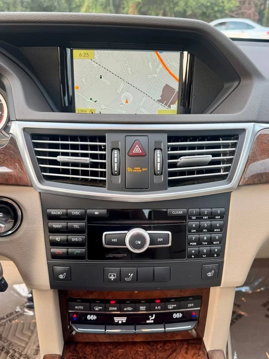 2012 Mercedes-Benz W212 E-Class - Image 16 of 19