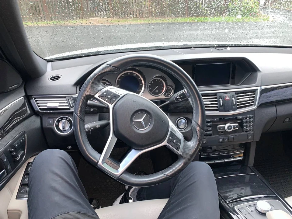 2012 Mercedes-Benz W212 E-Class - Image 2 of 8