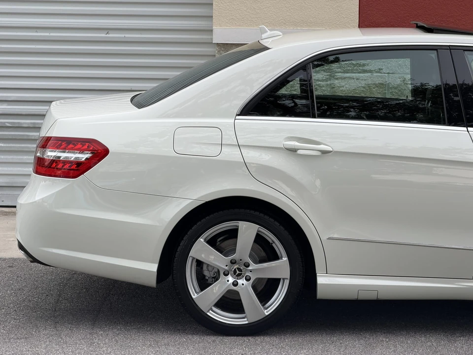 2012 Mercedes-Benz W212 E-Class - Image 26 of 31