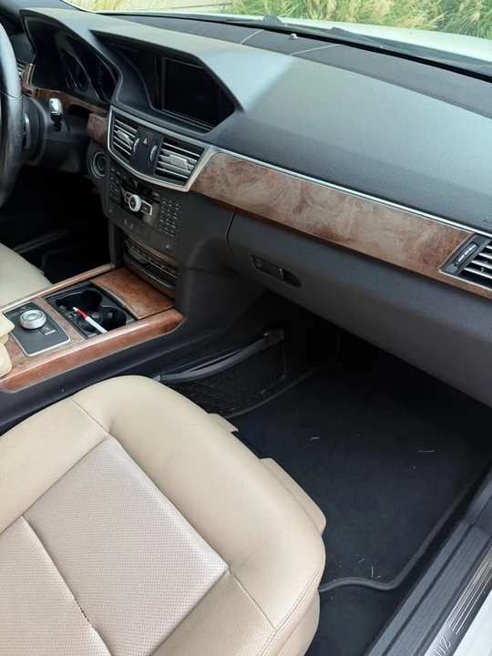 2012 Mercedes-Benz W212 E-Class - Image 5 of 11