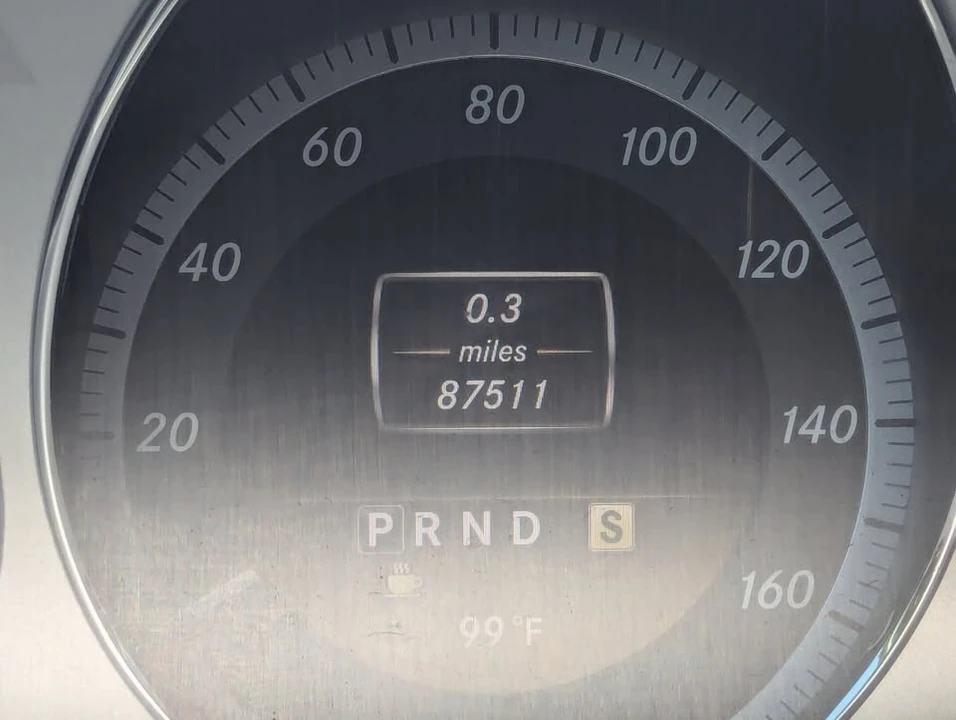 2012 Mercedes-Benz W212 E-Class - Image 9 of 20