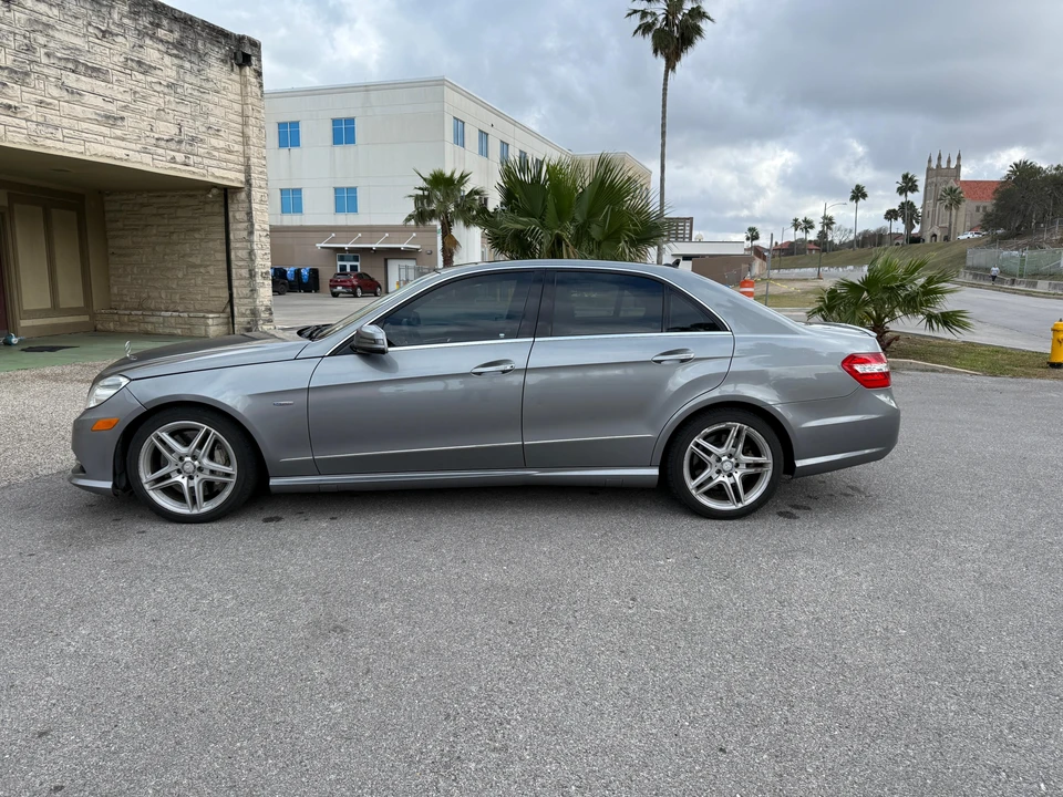 2012 Mercedes-Benz W212 E-Class - Image 8 of 31