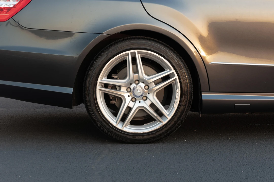2012 Mercedes-Benz W212 E-Class - Image 22 of 31