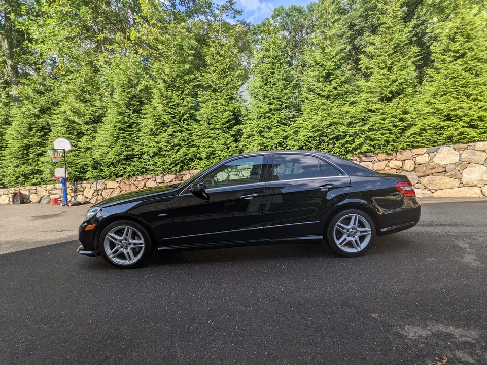 2012 Mercedes-Benz W212 E-Class - Image 8 of 31