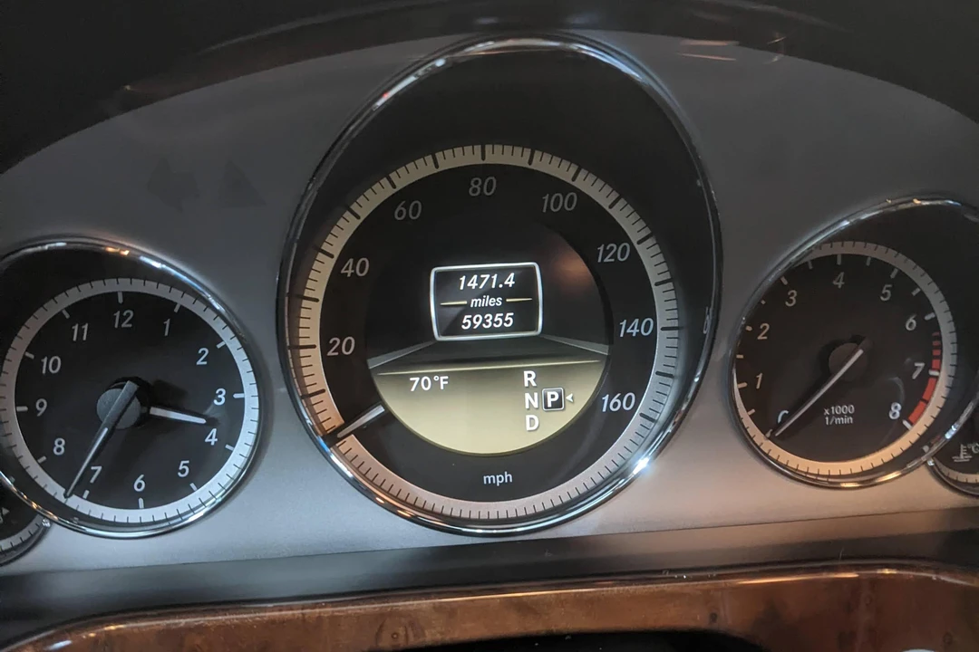 2012 Mercedes-Benz W212 E-Class - Image 29 of 31