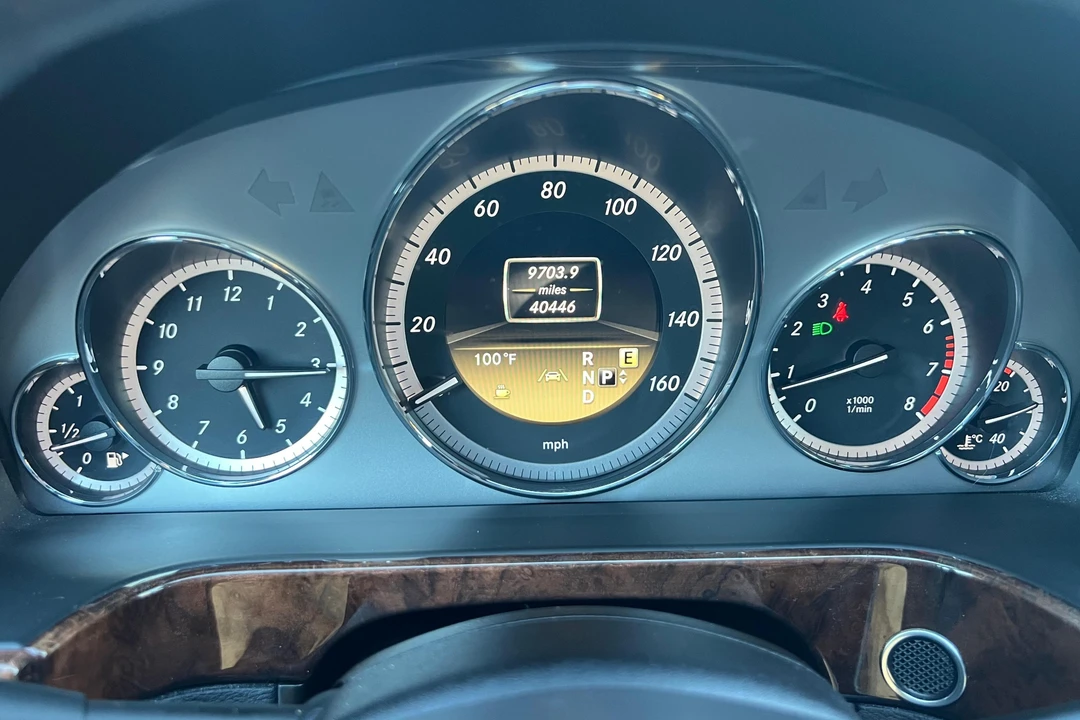 2012 Mercedes-Benz W212 E-Class - Image 26 of 31