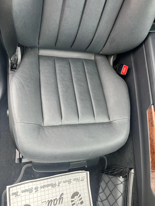 2012 Mercedes-Benz W212 E-Class - Image 28 of 31