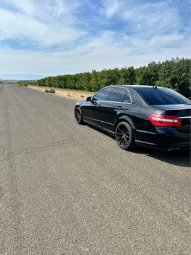 2012 Mercedes-Benz E550 AMG Package