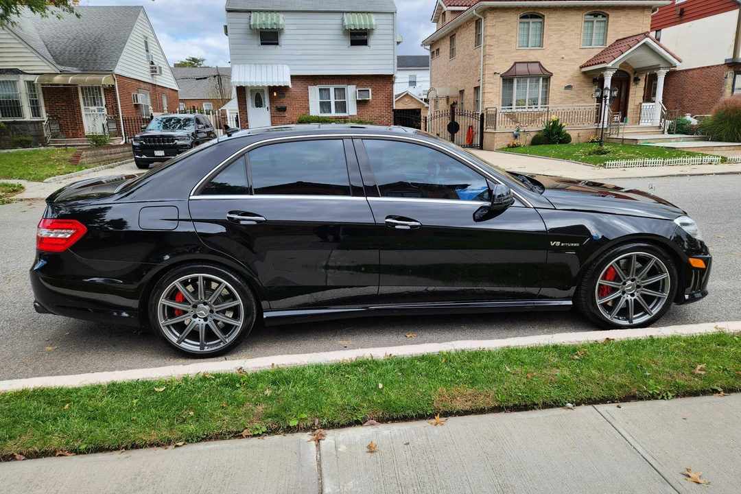 2012 Mercedes-Benz W212 E 63 AMG - Image 3 of 31