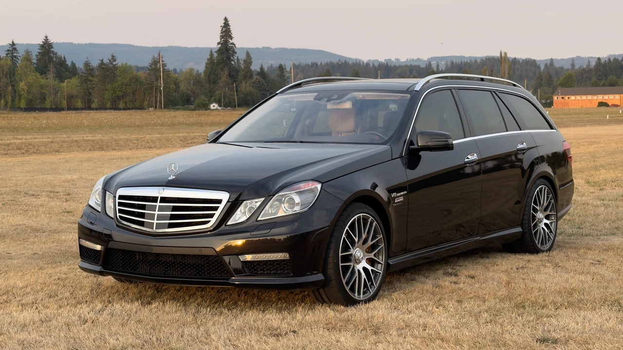 2012 Mercedes-Benz W212 E 63 AMG - Image 2 of 31
