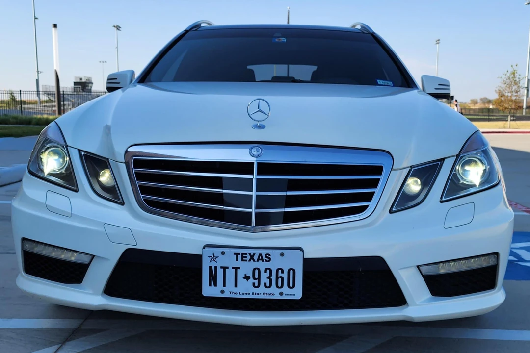 2012 Mercedes-Benz W212 E 63 AMG - Image 2 of 31