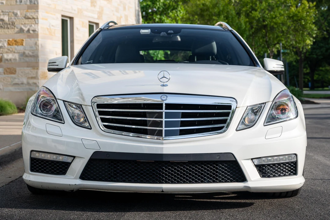 2012 Mercedes-Benz W212 E 63 AMG - Image 2 of 31