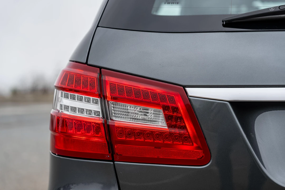 2012 Mercedes-Benz W212 E 63 AMG - Image 15 of 31
