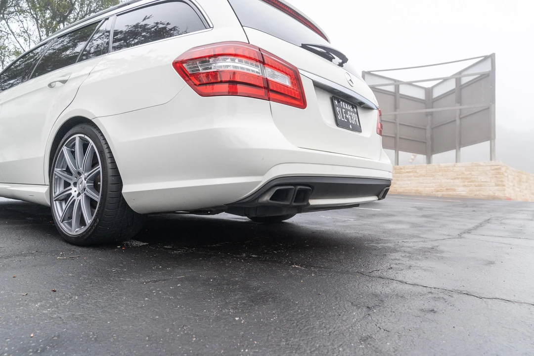 2012 Mercedes-Benz W212 E 63 AMG - Image 26 of 31