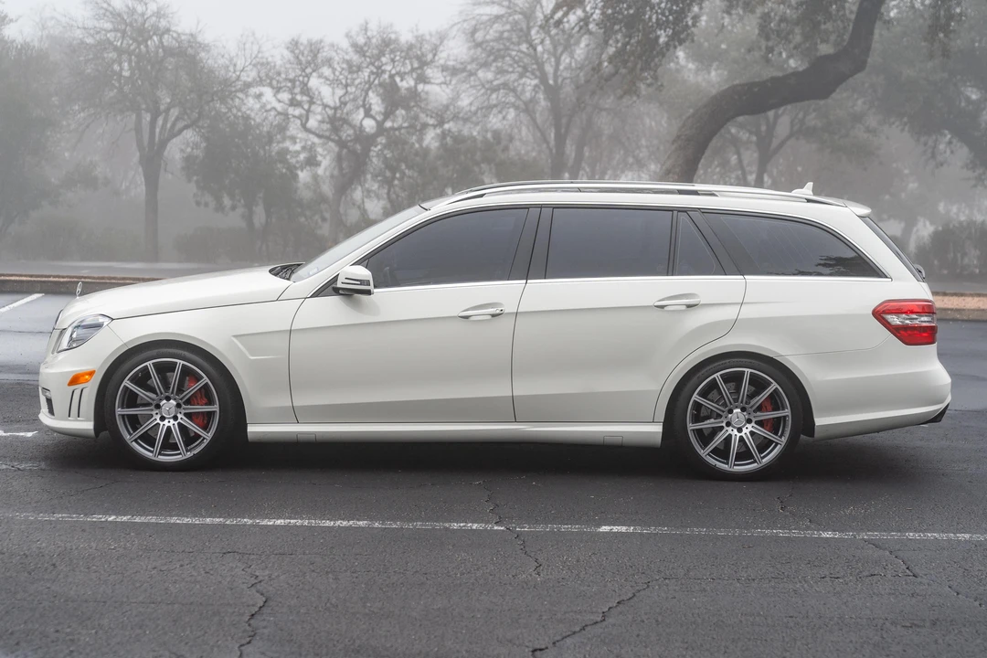 2012 Mercedes-Benz W212 E 63 AMG - Image 11 of 31