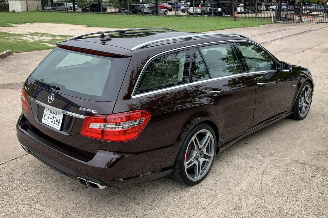 2012 Mercedes-Benz W212 E 63 AMG - Image 2 of 3