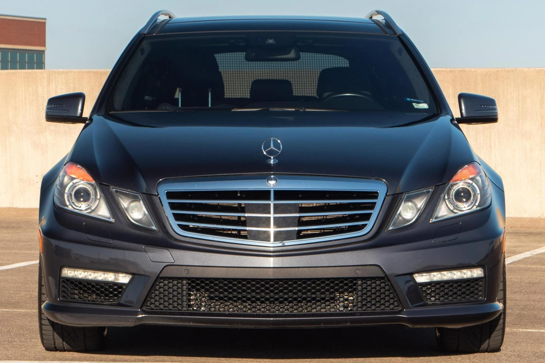 2012 Mercedes-Benz W212 E 63 AMG - Image 2 of 31