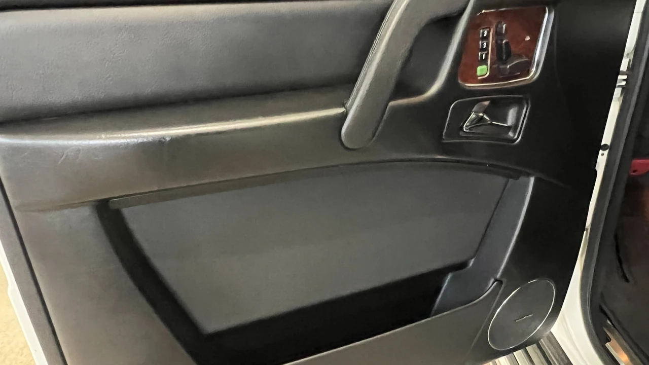 2012 Mercedes-Benz W463 G-Class - Image 11 of 21