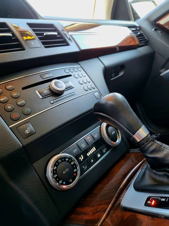 2012 Mercedes-Benz GLK-Class - Image 22 of 24