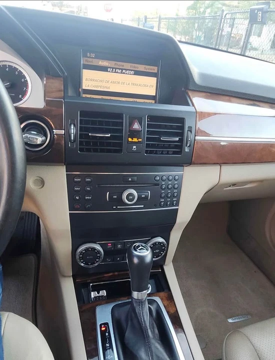 2012 Mercedes-Benz GLK-Class - Image 6 of 10